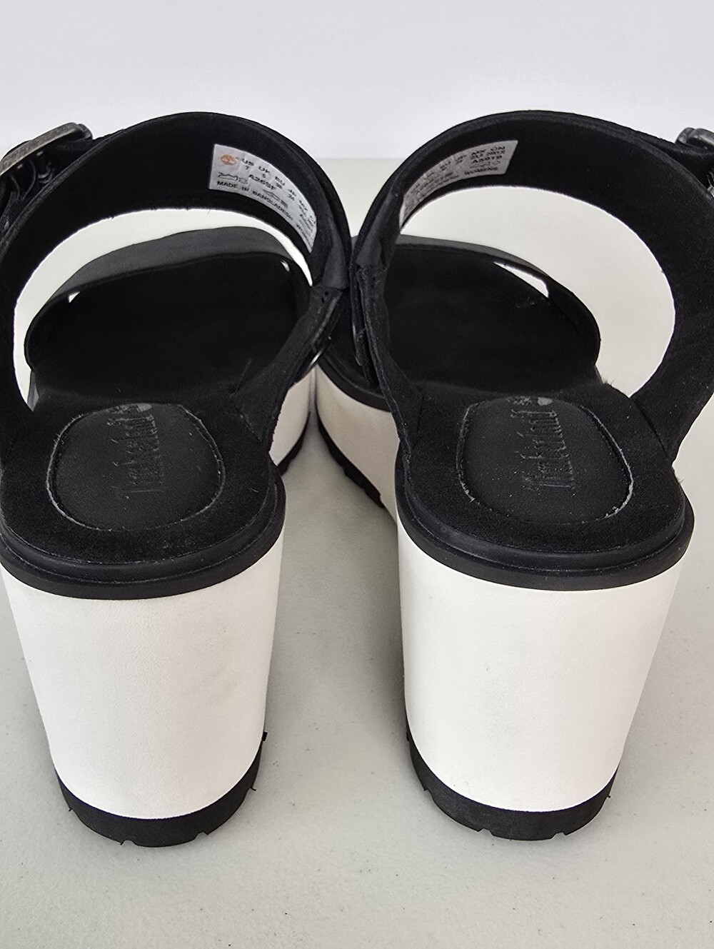 Timberland Koralyn Black Nubuck Platform Wedge Heel Lug Sole Sandals Size 7 - Picture 6 of 8